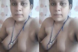 Bangladeshi Girl Fingering in Bathroom