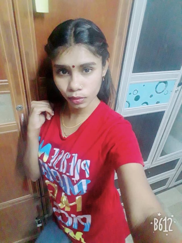 Sexy Tamil Girl Leaked Pics