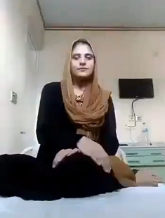 Hijabi Mature Girl Nude Show On Camera