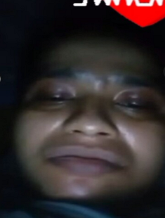 Desi Village Bhabhi Showing Nude To Lover