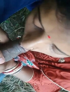 Desi Bhabhi Giving Blowjob